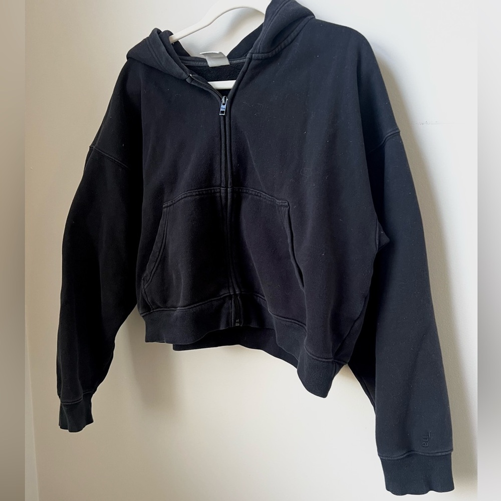 TNA Zip Up